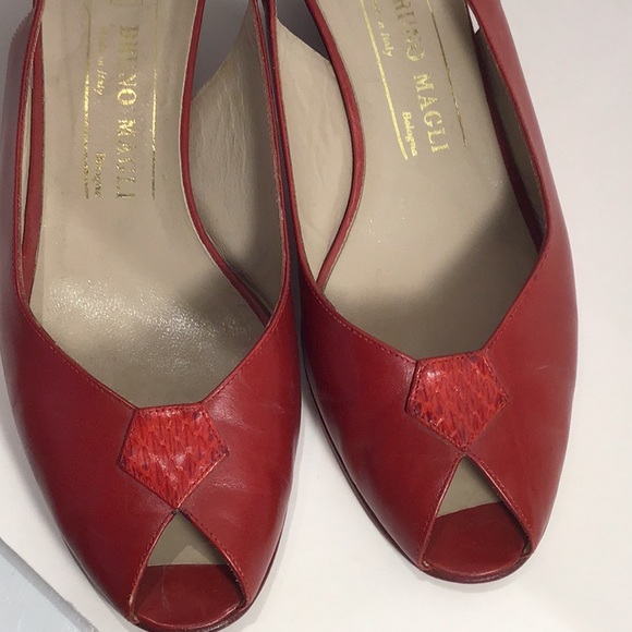 Gorgeous vintage Bruno Magli slingbacks! - Picture 3 of 8
